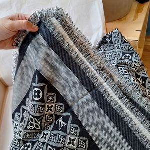 Louis Vuitton Shawl